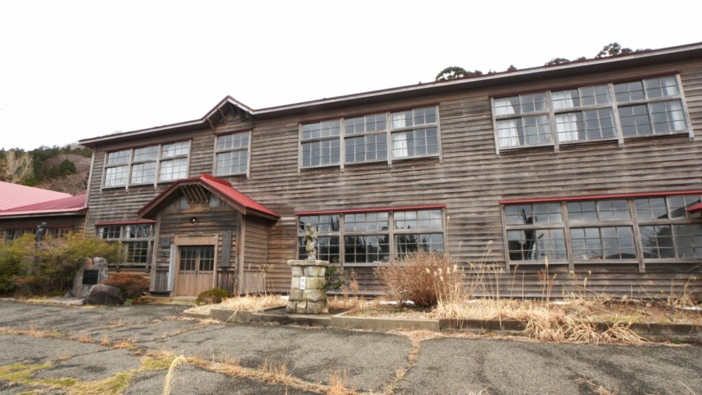 男鹿市立加茂青砂小学校 サムネイル