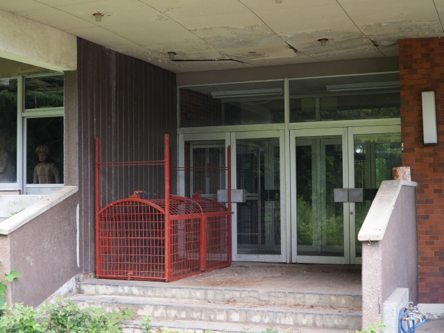 山本町就業改善センター 入口