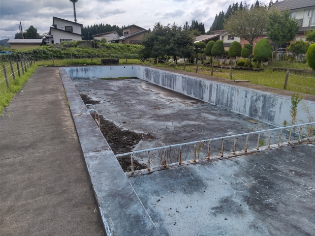 河辺三内ネイチャープール サムネイル