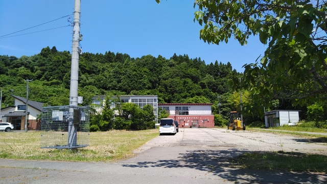 男鹿市勤労青少年ホーム 正面