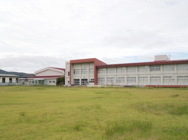 男鹿市立払戸小学校 外観
